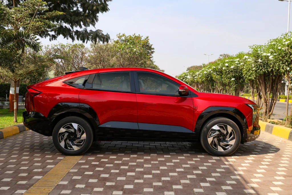Tata Harrier EV vs Mahindra XUV e9